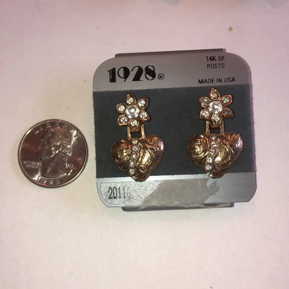 1928 Brand Vintage Gold Tone Rhinestone Heart Earrings - Picture 4 of 5